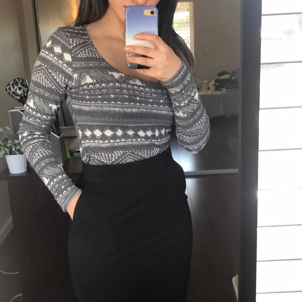 Mudd Grey and White Top